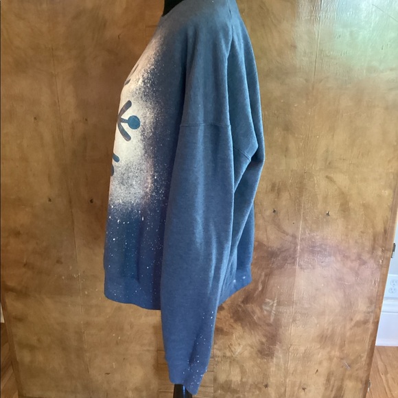 Snowflake Sweatshirt - Picture 3 of 8